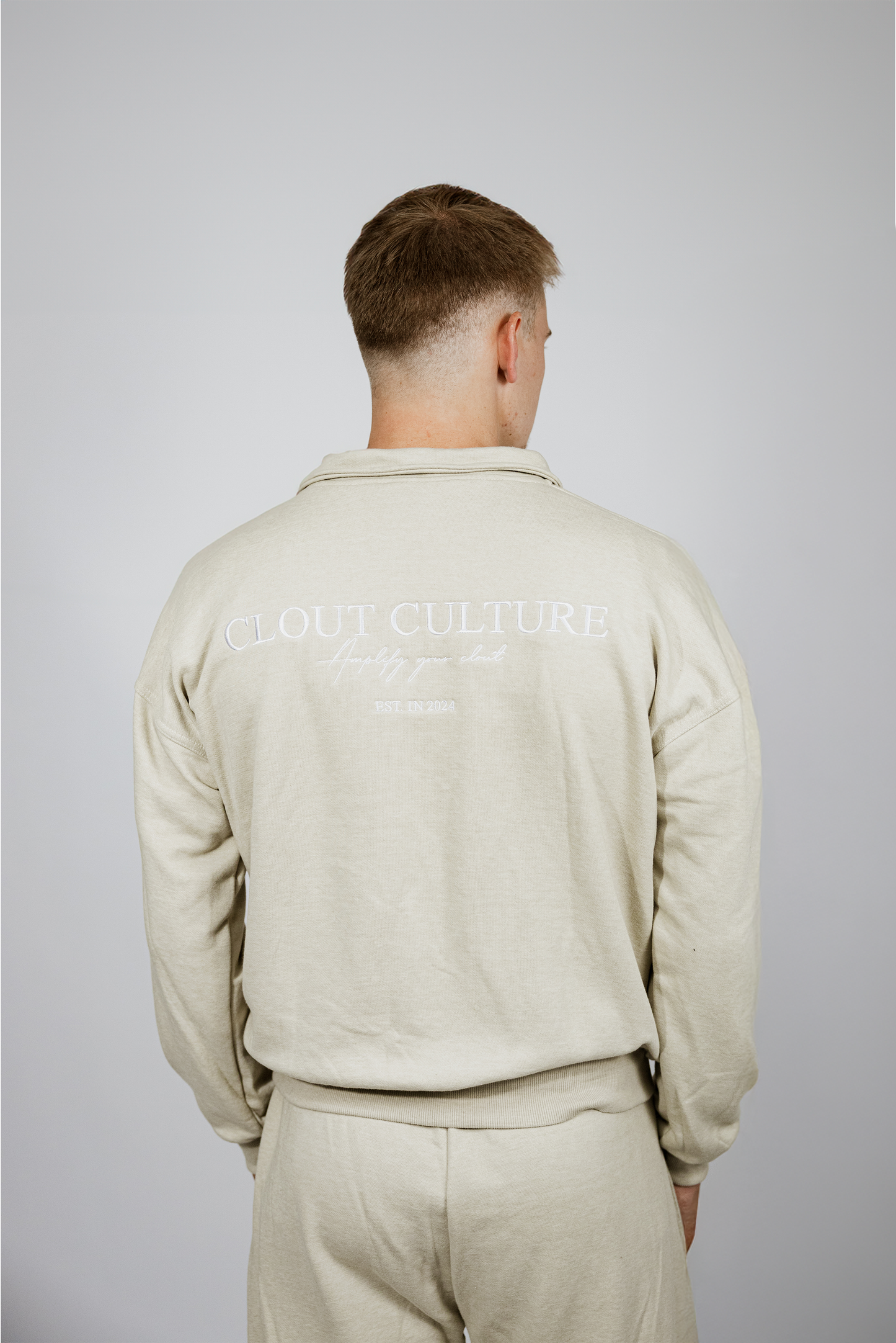 Signature Sweater Beige