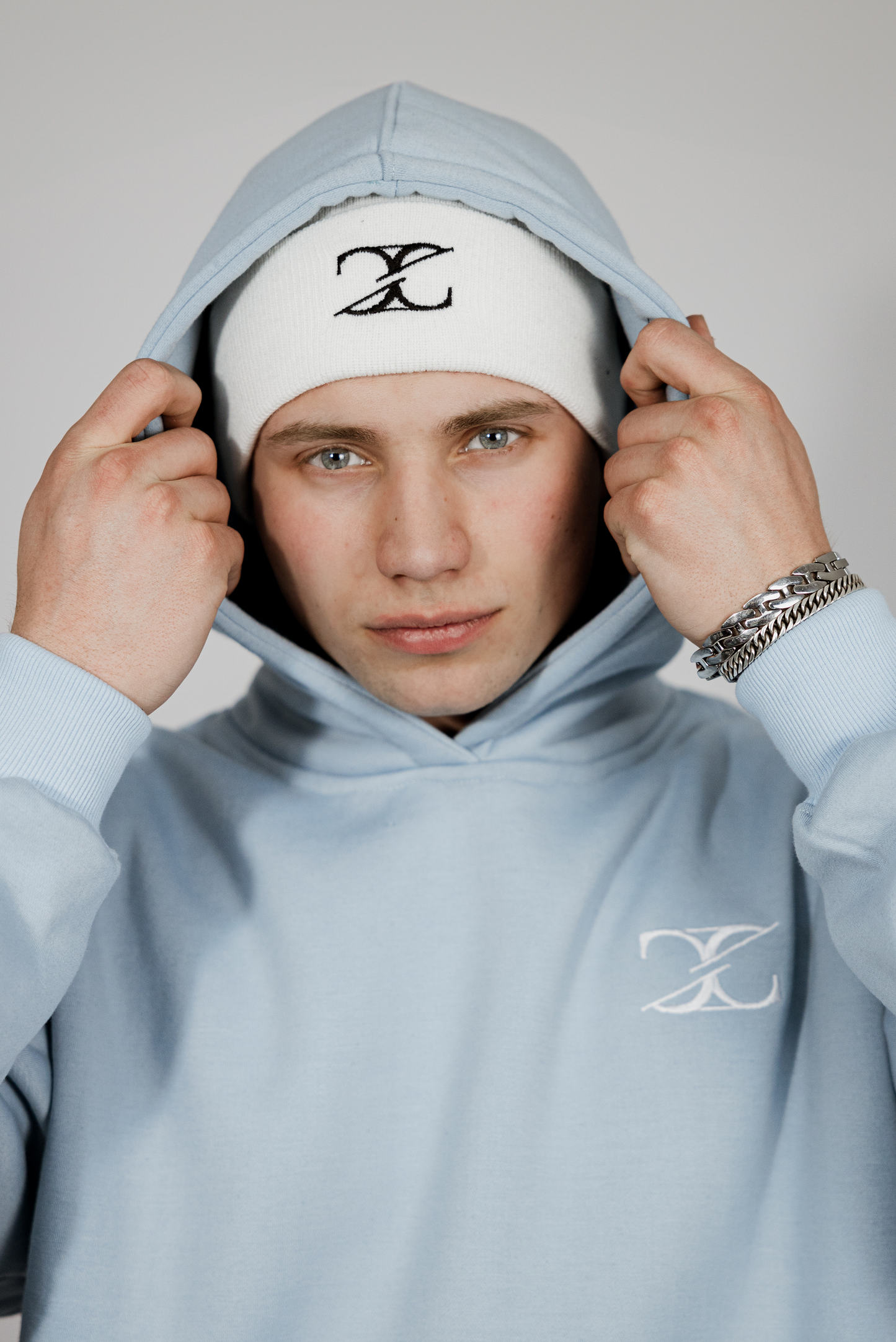 Beanie white