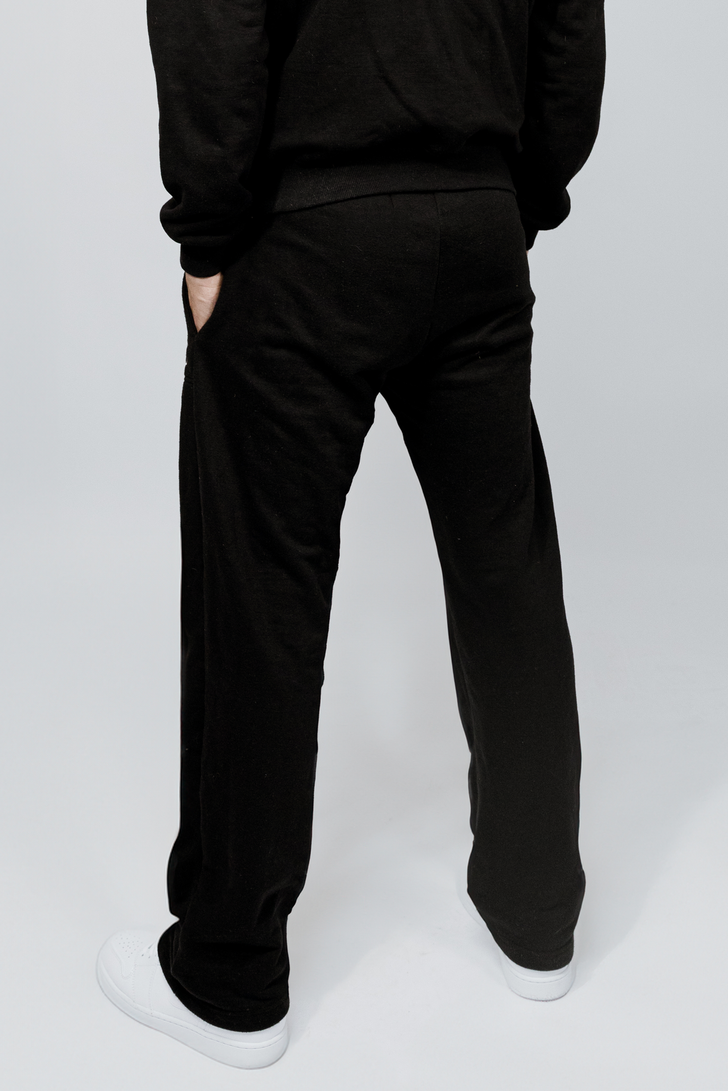 Signature Straight Leg Black